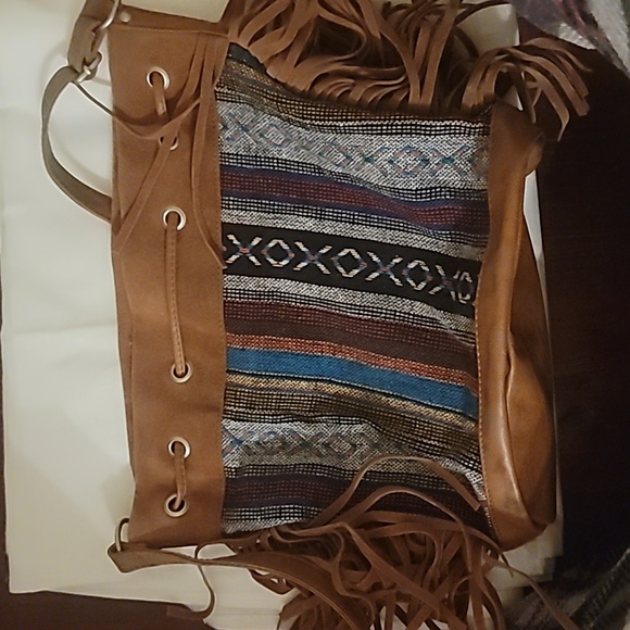 Tribal hippie, purse with cute fringe! 😍(check out the video! - Picture 6 of 13